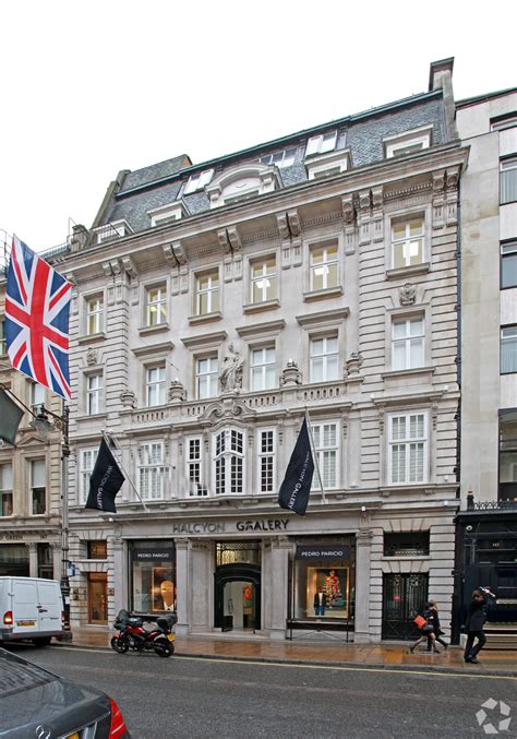 inside a gucci store|144 146 new bond street.